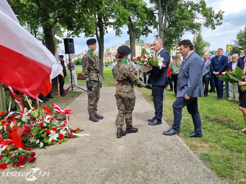 Odsłonięcie tablicy na Skwerze Marii i Lecha Kaczyńskich