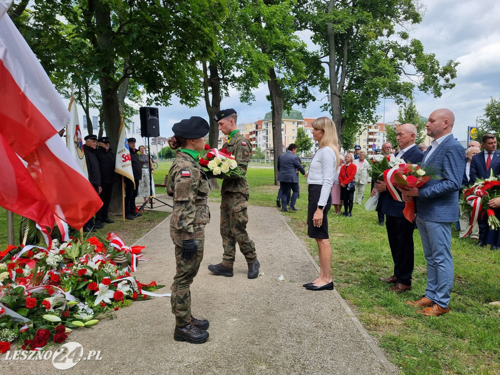 Odsłonięcie tablicy na Skwerze Marii i Lecha Kaczyńskich