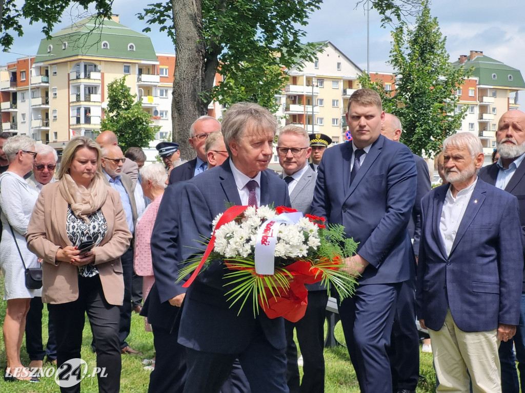 Odsłonięcie tablicy na Skwerze Marii i Lecha Kaczyńskich