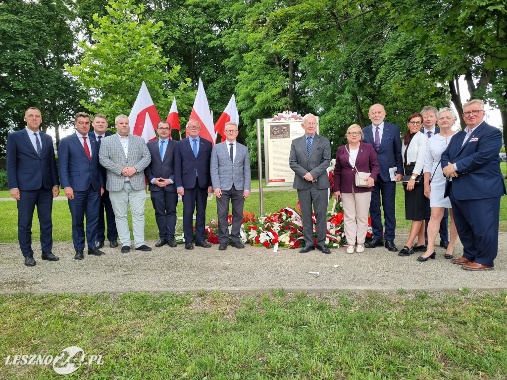 Odsłonięcie tablicy na Skwerze Marii i Lecha Kaczyńskich