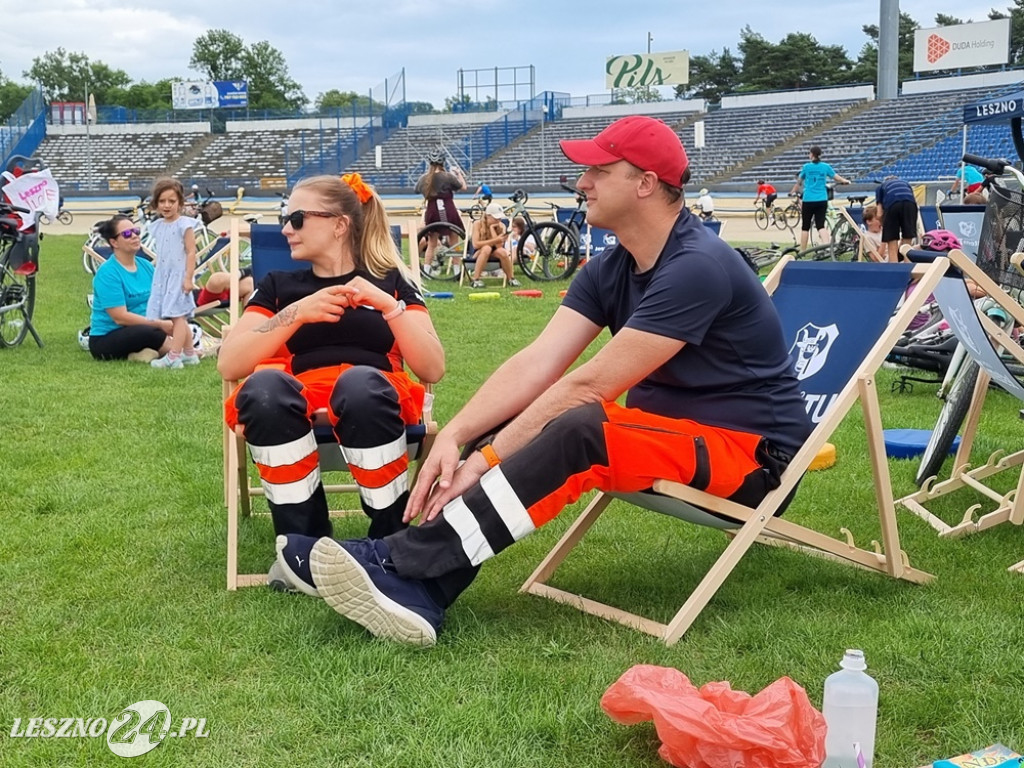 Na stadionie kręcili kilometry dla Leszna