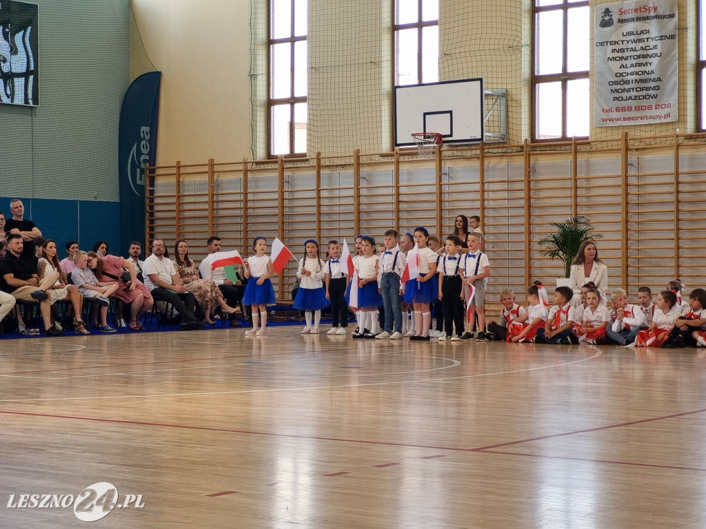 Pożegnanie absolwentów Kolorowego Wiatraczka