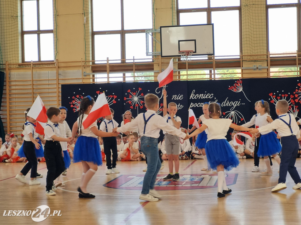 Pożegnanie absolwentów Kolorowego Wiatraczka
