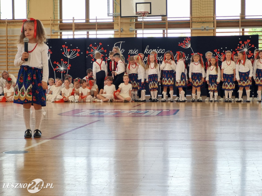 Pożegnanie absolwentów Kolorowego Wiatraczka