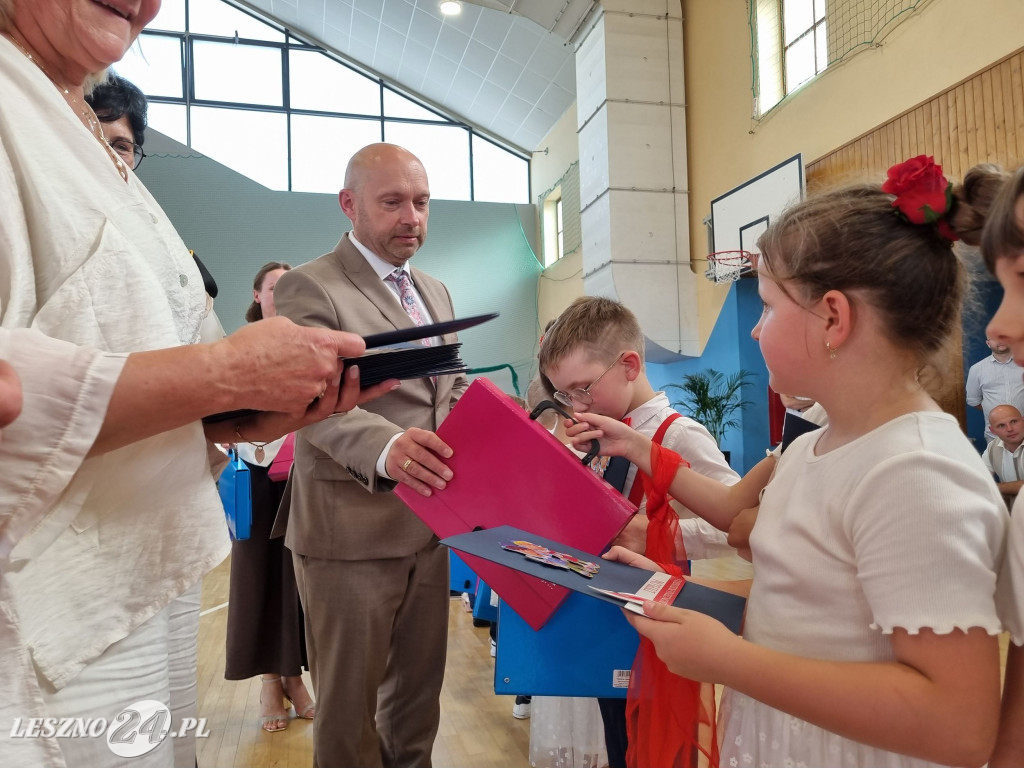 Pożegnanie absolwentów Kolorowego Wiatraczka