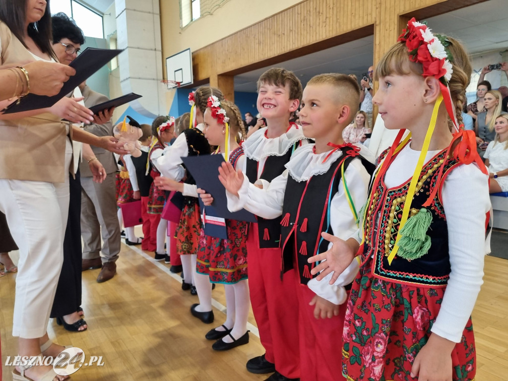 Pożegnanie absolwentów Kolorowego Wiatraczka