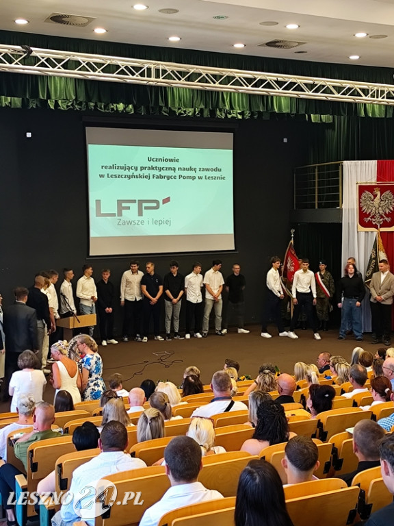 Zakończenie roku szkolnego ZS nr 4 w Lesznie