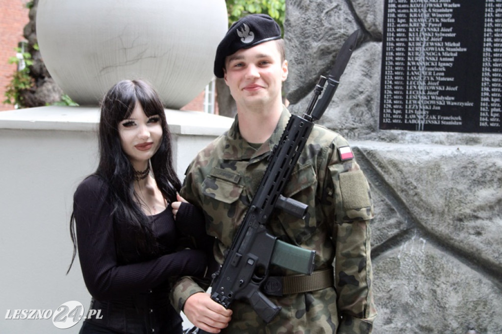 Kolejni rekruci złożyli przysięgę w Lesznie