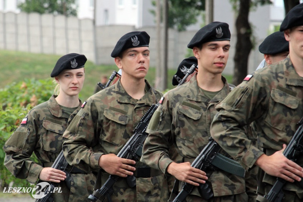 Kolejni rekruci złożyli przysięgę w Lesznie
