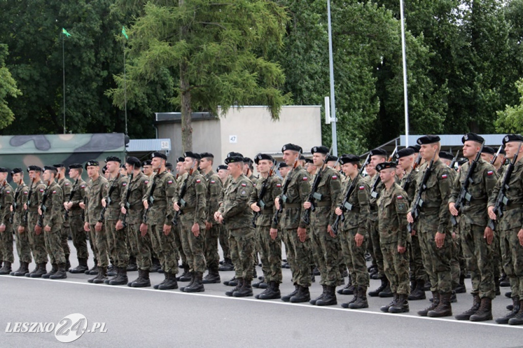 Kolejni rekruci złożyli przysięgę w Lesznie