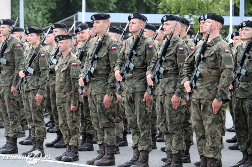 Kolejni rekruci złożyli przysięgę w Lesznie