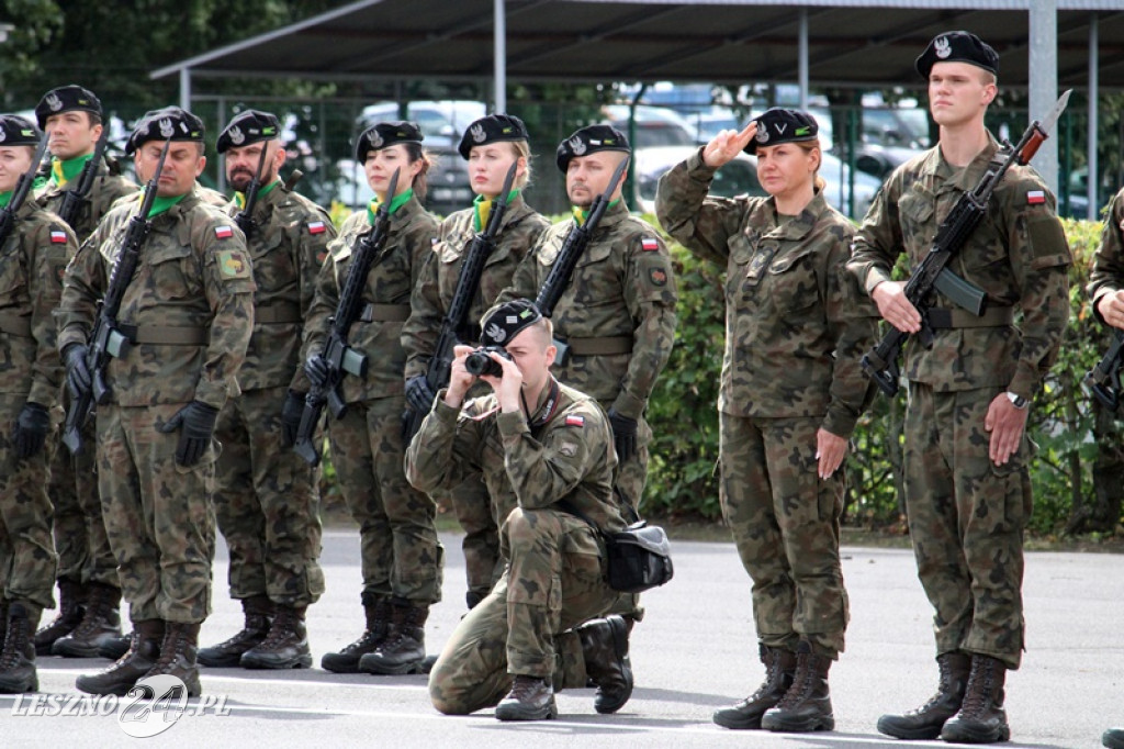 Kolejni rekruci złożyli przysięgę w Lesznie