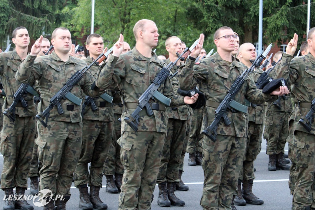 Kolejni rekruci złożyli przysięgę w Lesznie