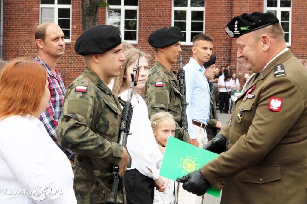 Kolejni rekruci złożyli przysięgę w Lesznie
