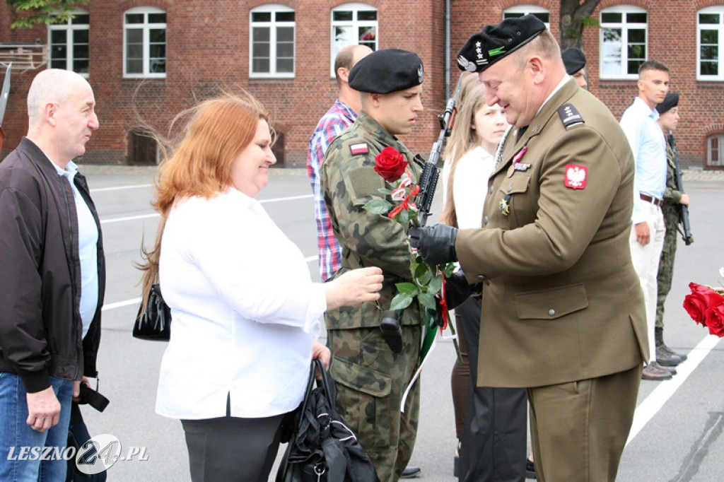 Kolejni rekruci złożyli przysięgę w Lesznie