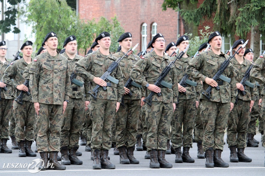 Kolejni rekruci złożyli przysięgę w Lesznie