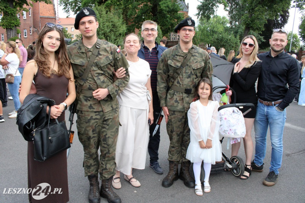 Kolejni rekruci złożyli przysięgę w Lesznie