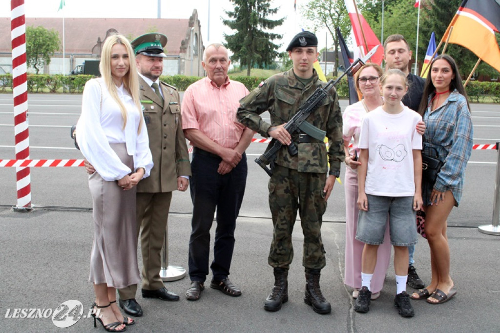 Kolejni rekruci złożyli przysięgę w Lesznie