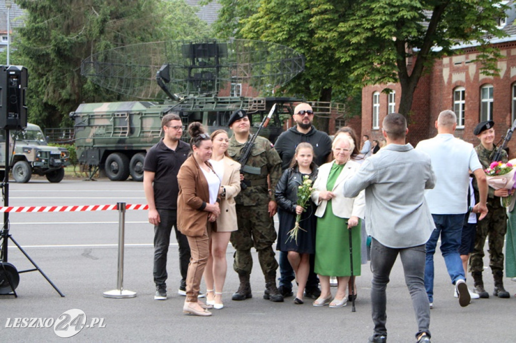 Kolejni rekruci złożyli przysięgę w Lesznie