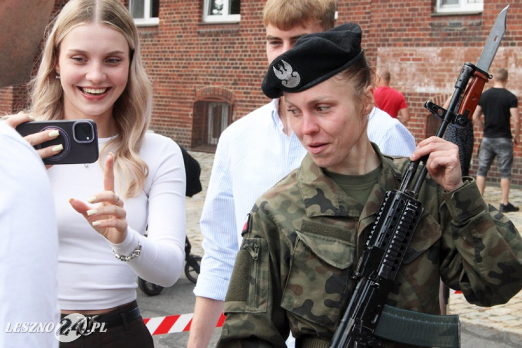 Kolejni rekruci złożyli przysięgę w Lesznie