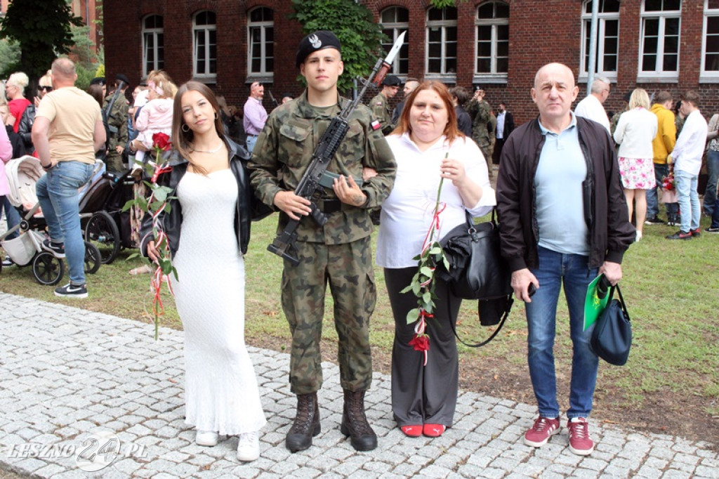 Kolejni rekruci złożyli przysięgę w Lesznie