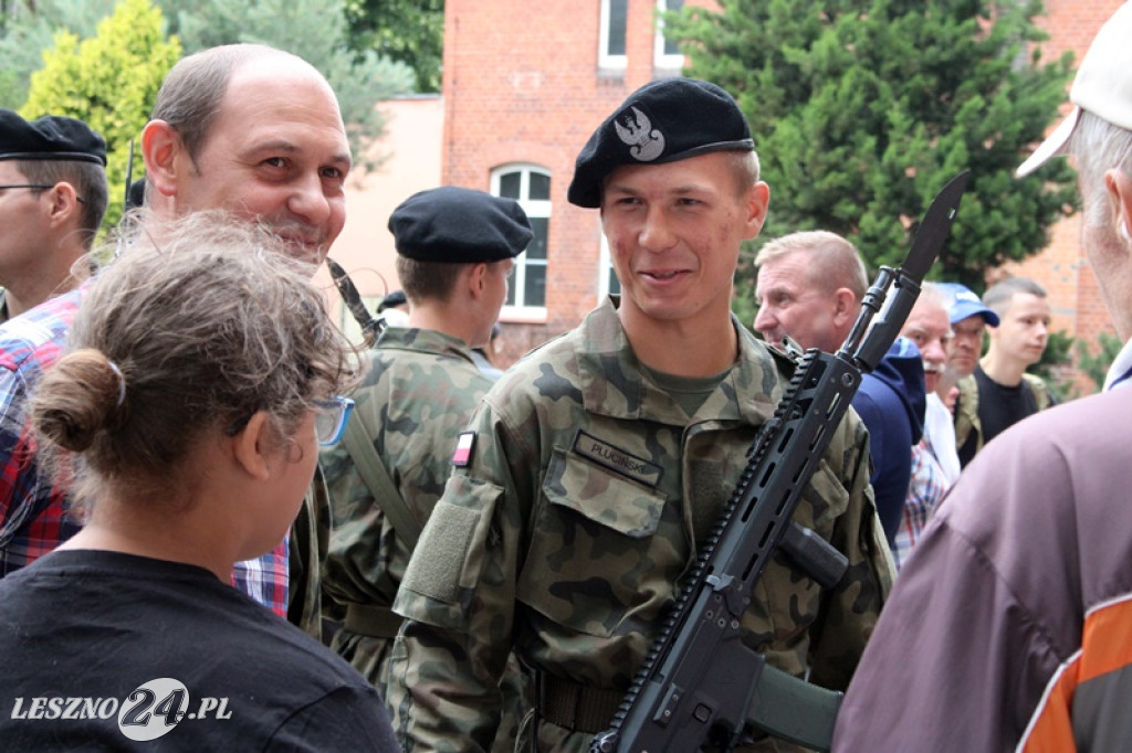 Kolejni rekruci złożyli przysięgę w Lesznie