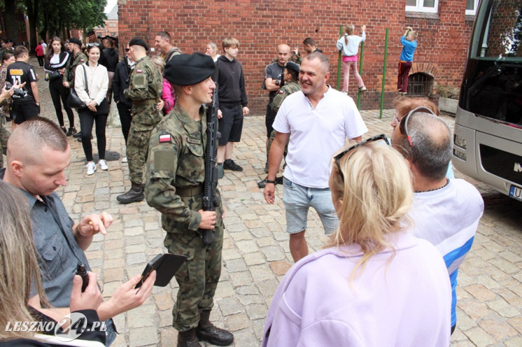 Kolejni rekruci złożyli przysięgę w Lesznie