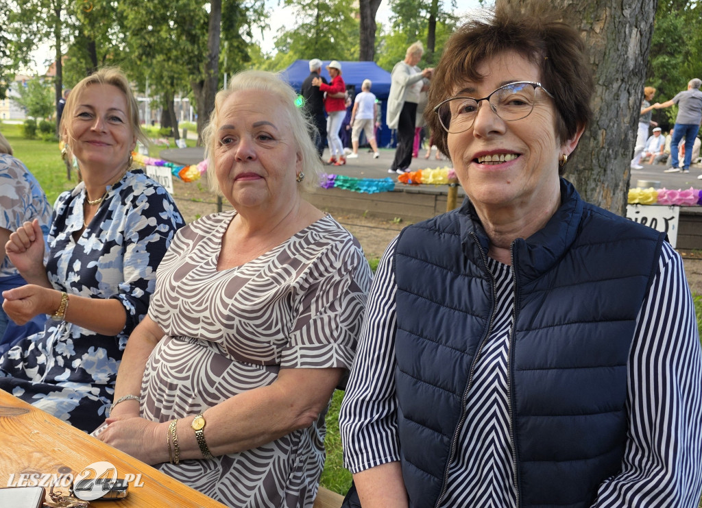 Potańcówka pod chmurką w Lesznie