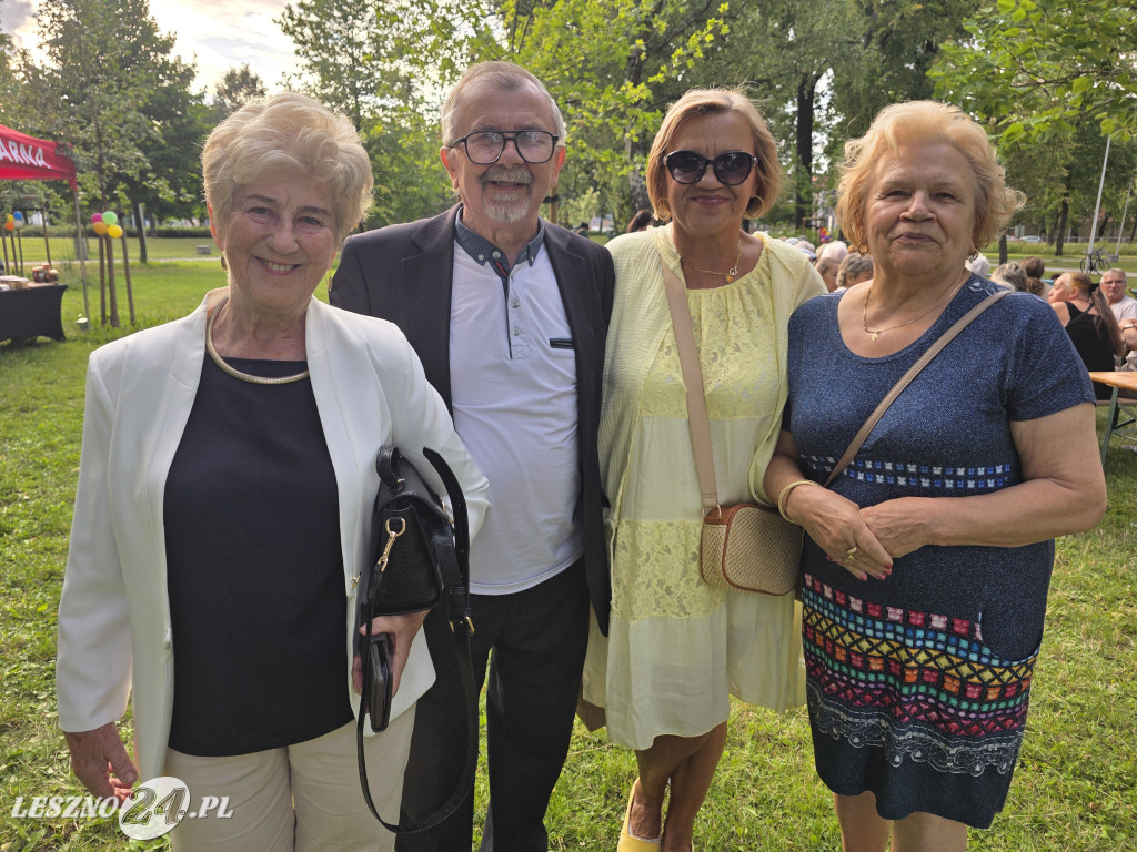Potańcówka pod chmurką w Lesznie