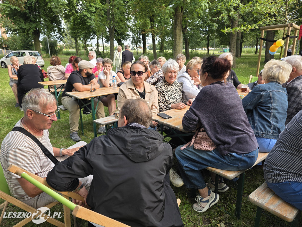 Potańcówka pod chmurką w Lesznie