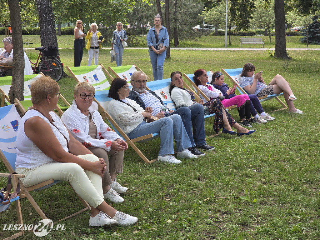 Potańcówka pod chmurką w Lesznie