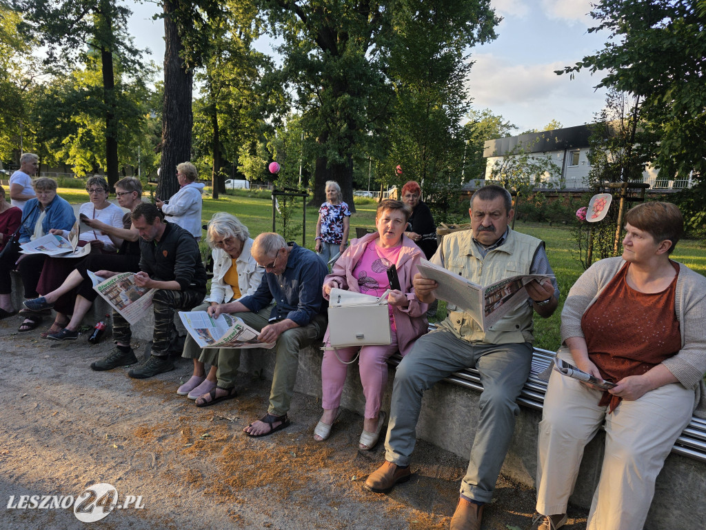 Potańcówka pod chmurką w Lesznie