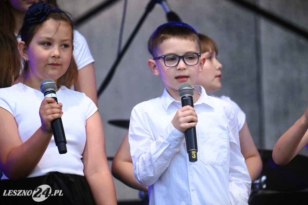 Ewa Farna na Dniach Gminy Krzemieniewo