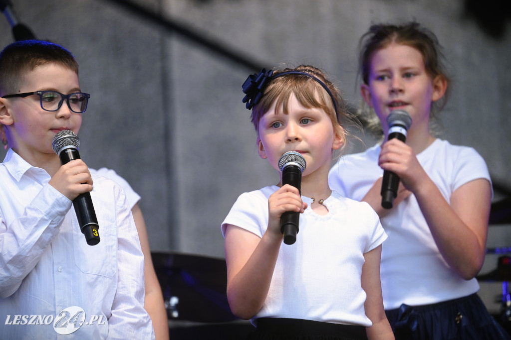 Ewa Farna na Dniach Gminy Krzemieniewo