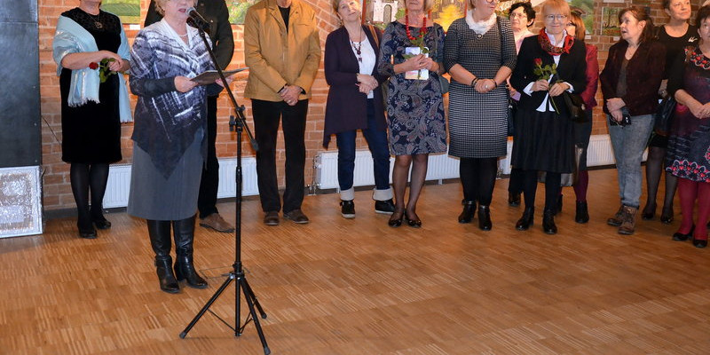 Słuchacze UTW wystawiają w ratuszu (zdjęcia)