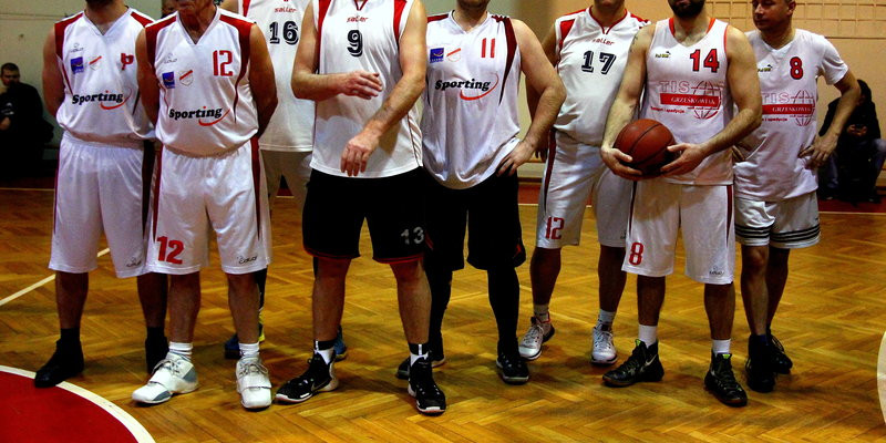 Amatorzy pod koszami (zdjęcia)