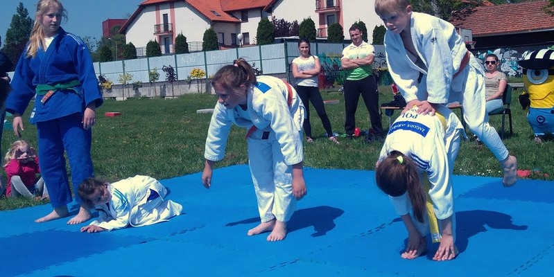 Studenci przedszkolakom (zdjęcia)