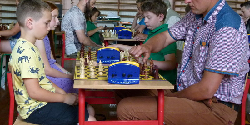 Rodzinne szachowanie we Włoszakowicach (zdjęcia)