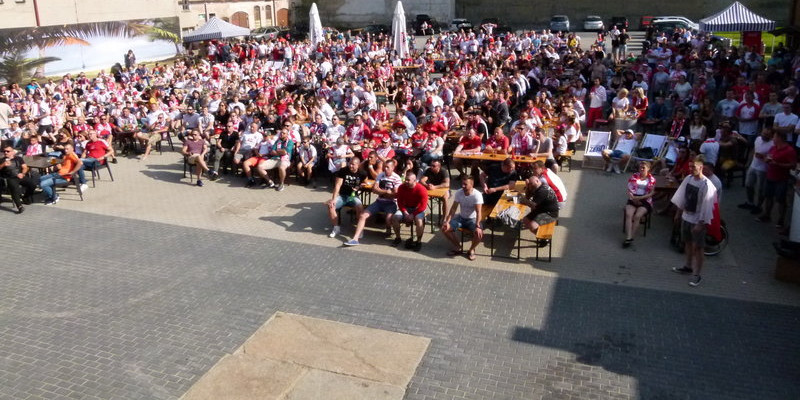 Kibiców było mnóstwo. Radości zero! (zdjęcia)