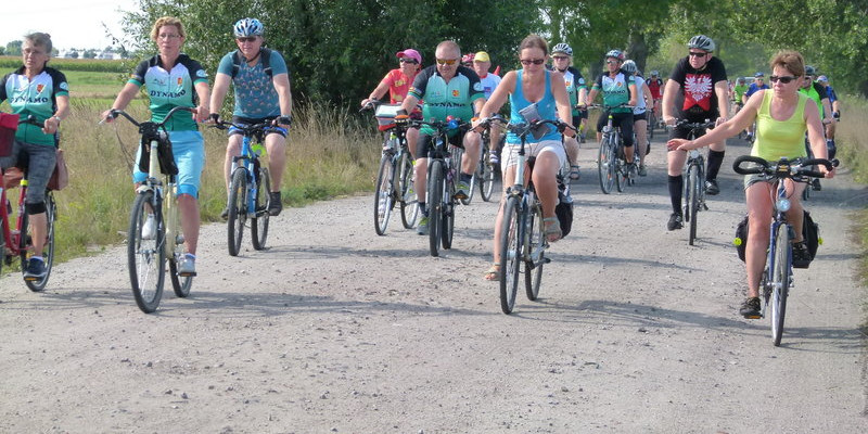 Bitewnym szlakiem na dwóch kółkach (zdjęcia)