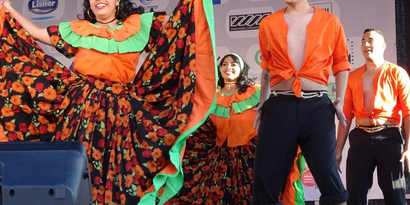 Lato z folklorem na Rynku (zdjęcia)