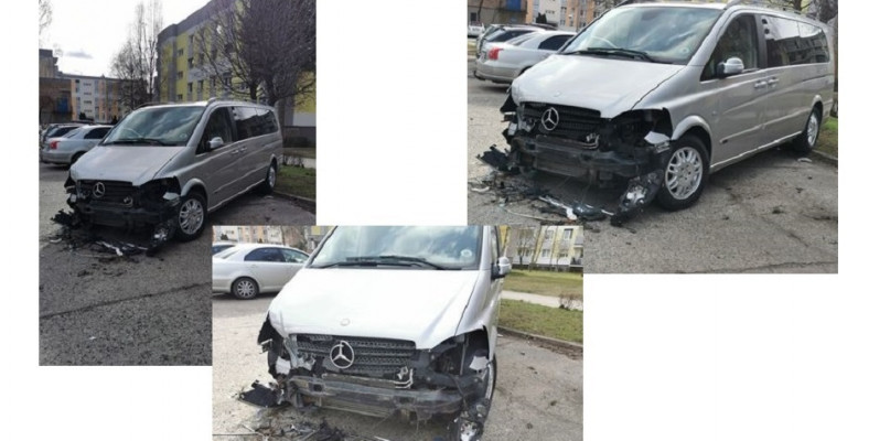 Uszkodzony mercedes od miesiąca stoi na parkingu przy Zamenhofa