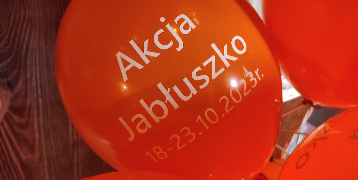 Ośmiu wspaniałych! Dla nich jest "Jabłuszko" (zdjęcia i film) 