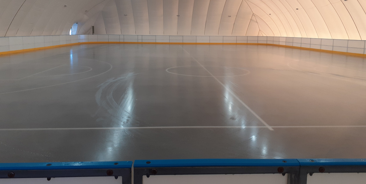 Szykujcie łyżwy! Rusza kryte lodowisko w Lesznie (zdjęcia)