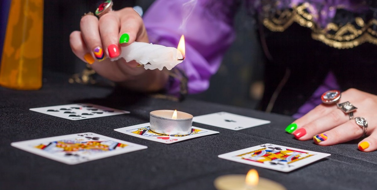 Wróżby walentynkowe - odkryj przyszłość swojej miłości