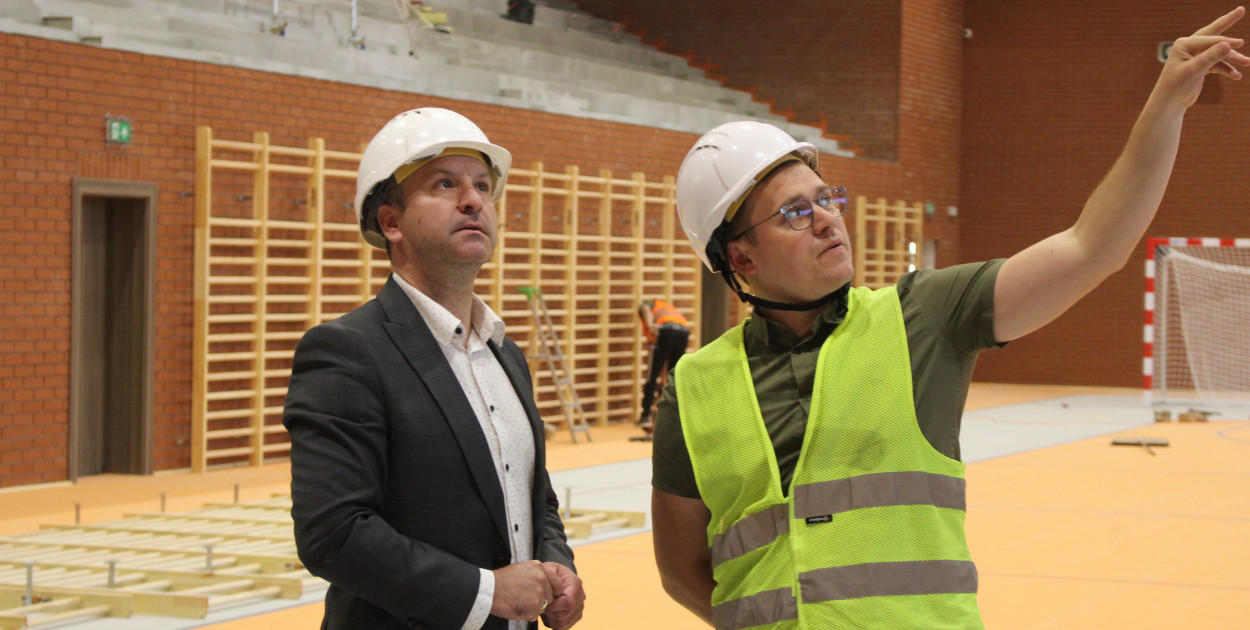 Hala w Wilkowicach prawie gotowa. Jaką będzie mieć nazwę? (zdjęcia)