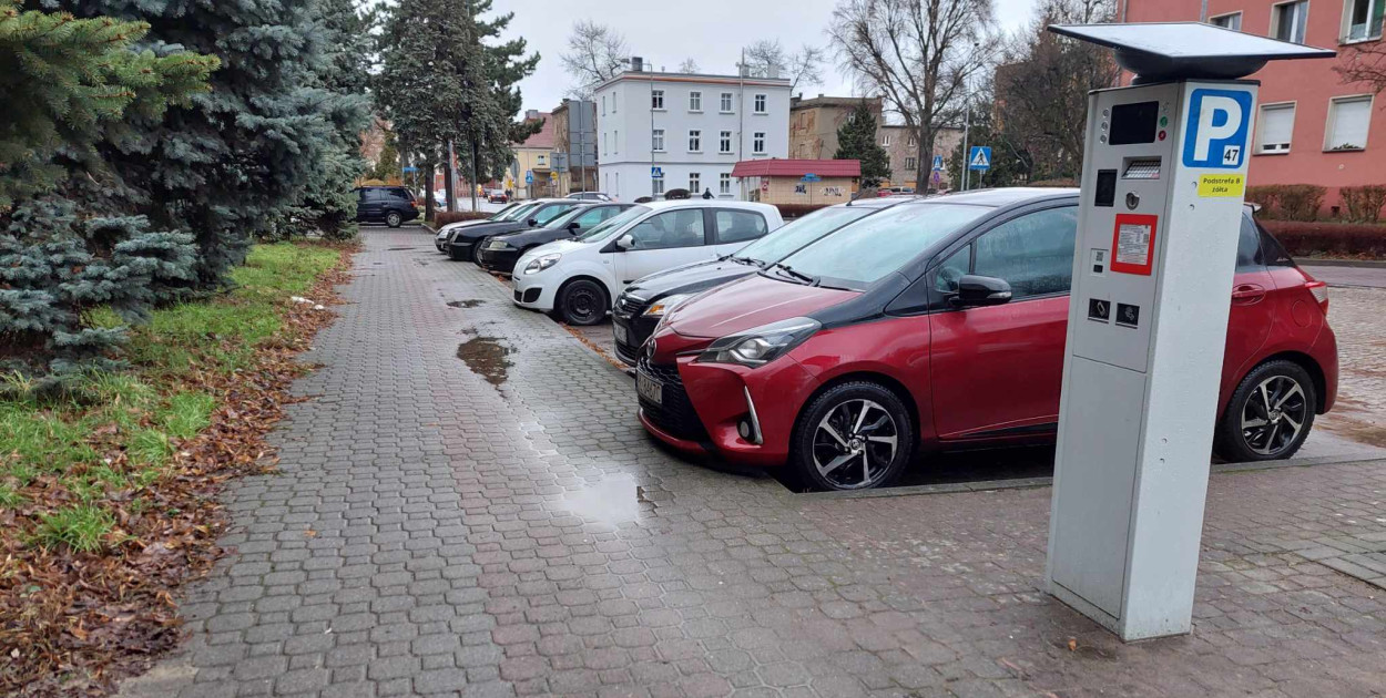 Parkowanie w Lesznie mocno podrożało! Nowe stawki już weszły w życie!
