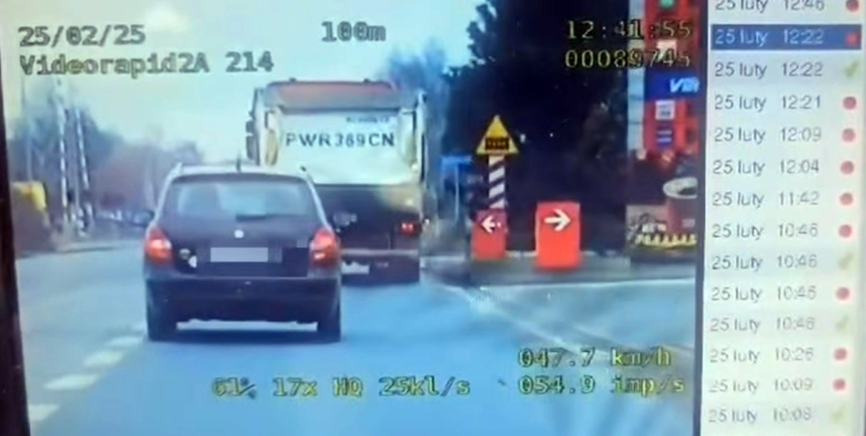 Wjechała na przejazd na czerwonym świetle. Mamy nagranie! (film) 