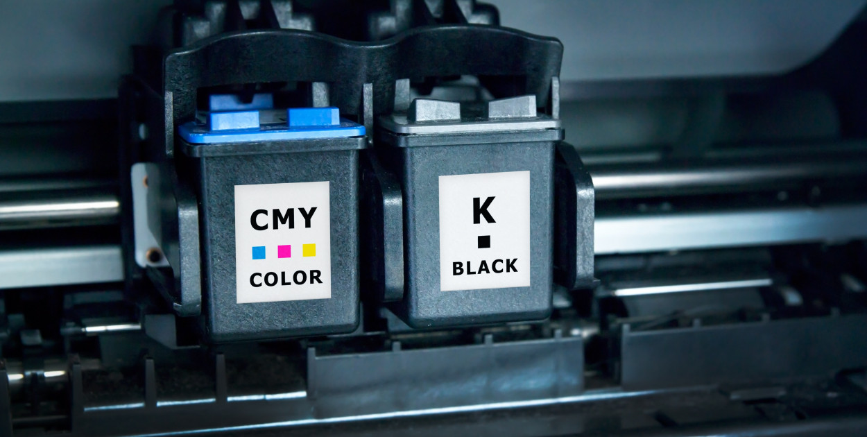 Oryginalne vs. zamienne tusze i tonery – co wybrać dla swojej drukarki?