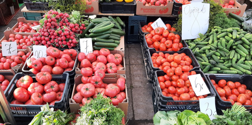 Ceny na targu powalają! Sprawdziliśmy, ile kosztują warzywa, fasolka zwala z nóg! (zdjęcia) 